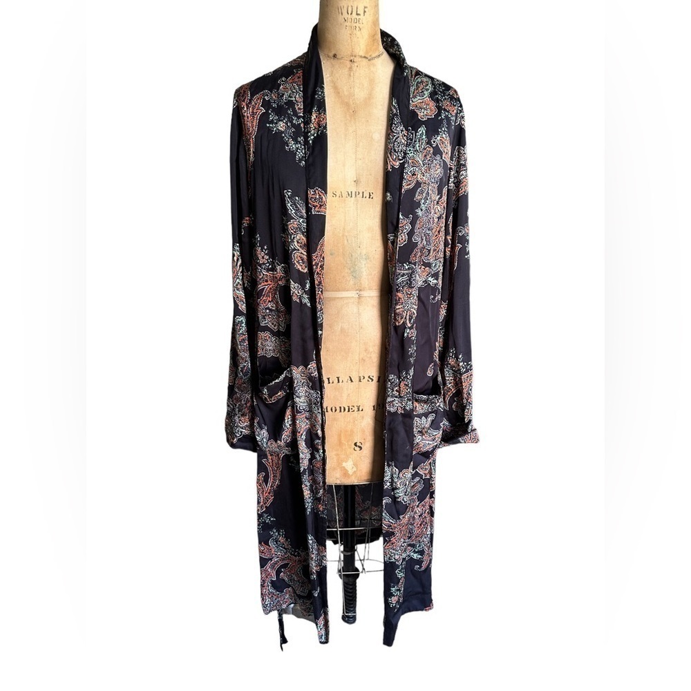 Aritzia Wilfred belted floral kimono black size s